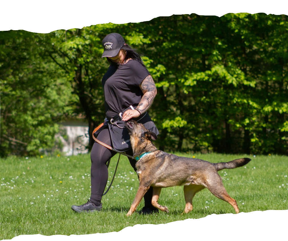 Šárka se psy - portrét